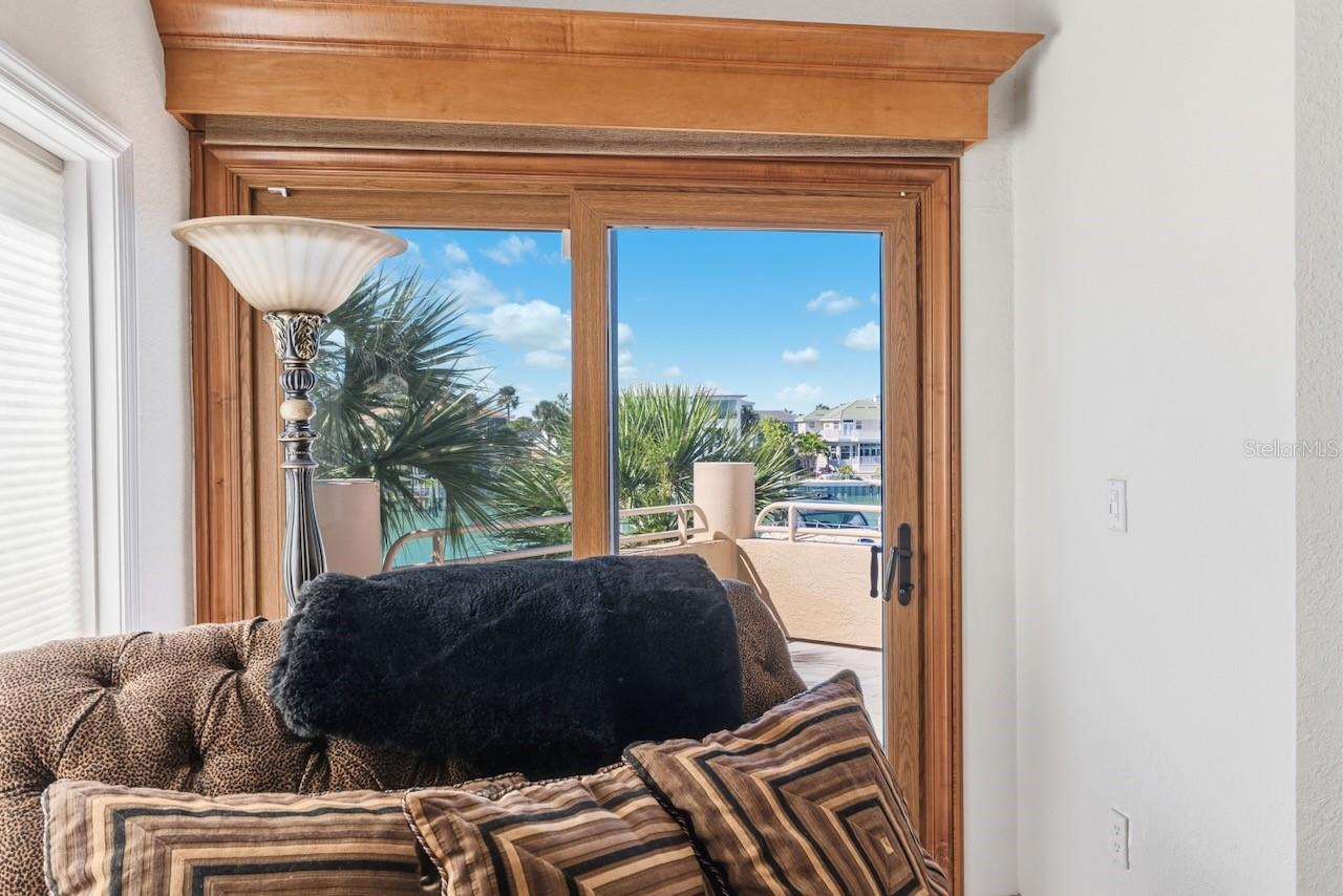 Image 41 of 82 For 740 Pinellas Bayway S