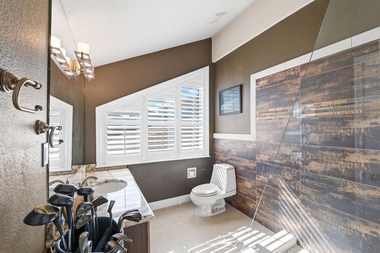 Image 43 of 82 For 740 Pinellas Bayway S