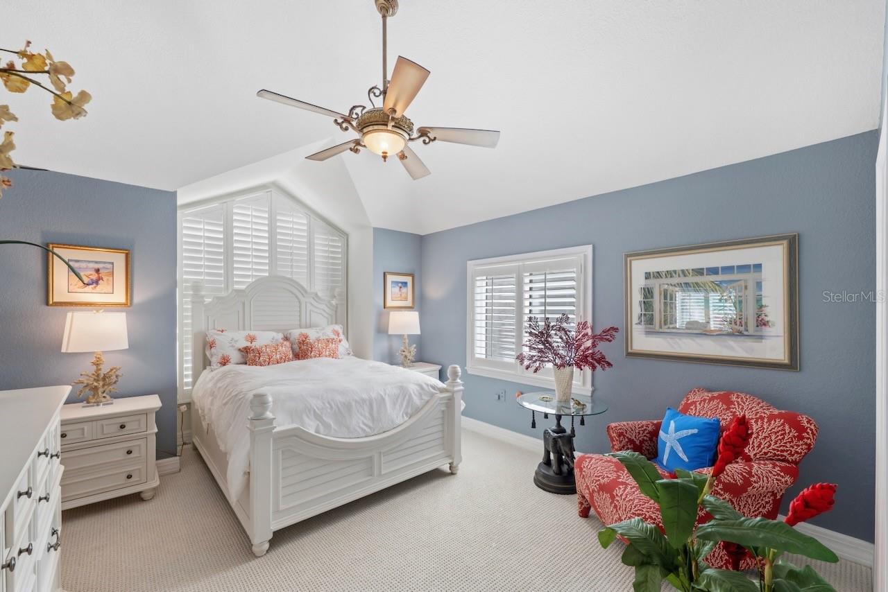 Image 48 of 82 For 740 Pinellas Bayway S