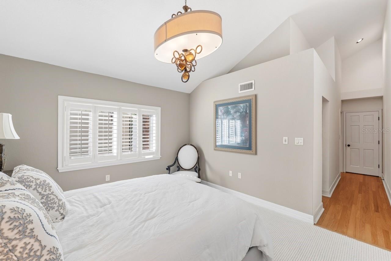 Image 56 of 82 For 740 Pinellas Bayway S