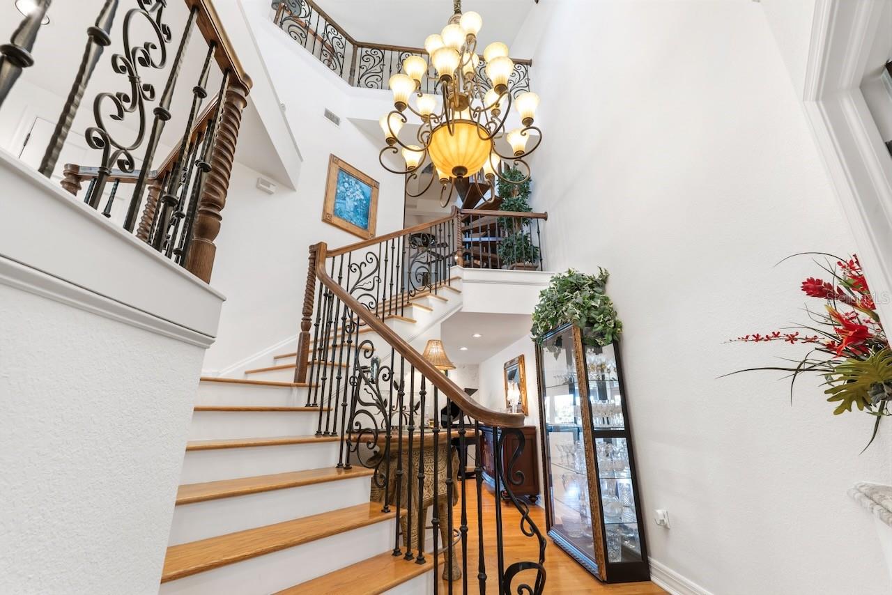 Image 62 of 82 For 740 Pinellas Bayway S