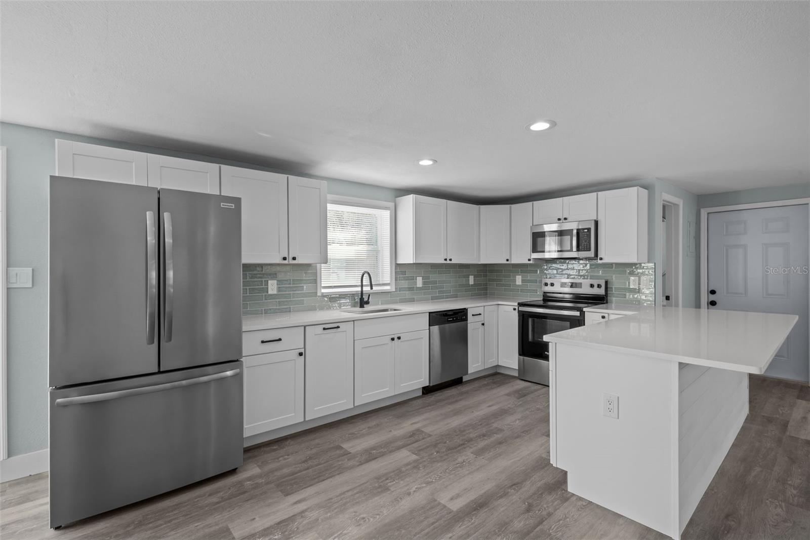 Image 13 of 31 For 1682 Wilmar Avenue