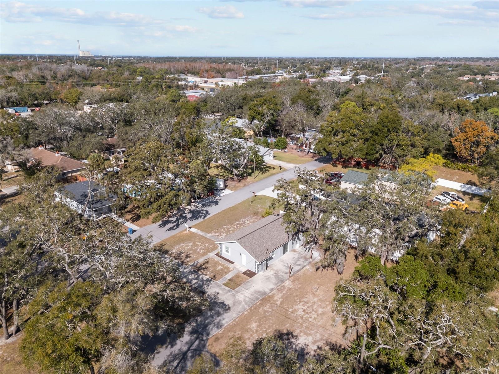 Image 24 of 31 For 1682 Wilmar Avenue