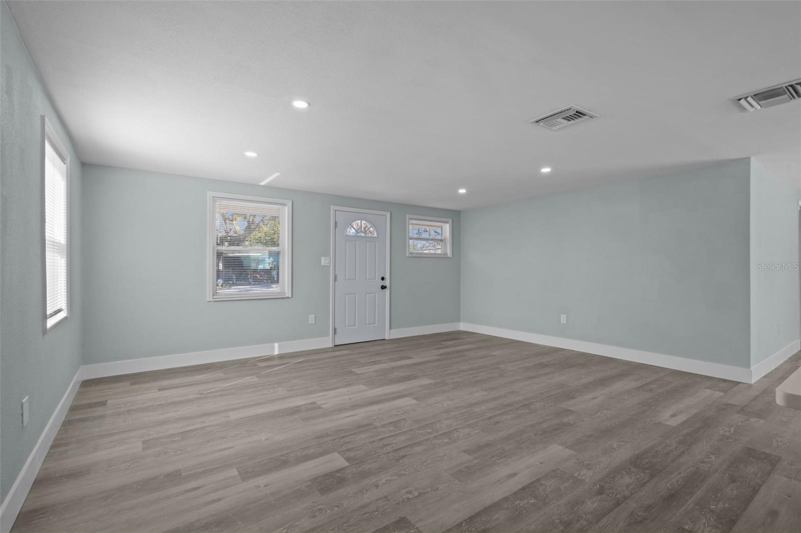 Image 3 of 31 For 1682 Wilmar Avenue