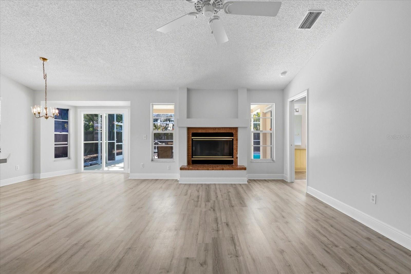 Image 6 of 40 For 8132 Perth Drive