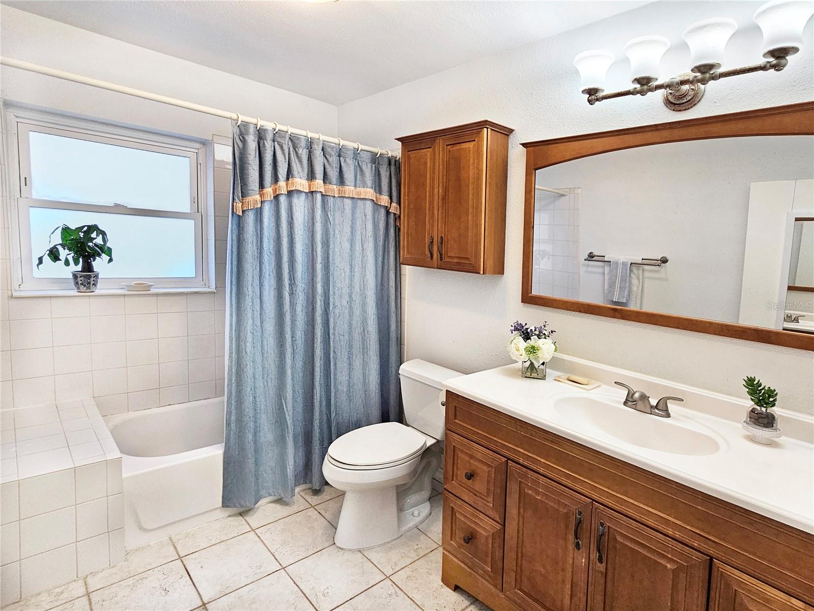 Image 19 of 34 For 655 42nd Avenue N