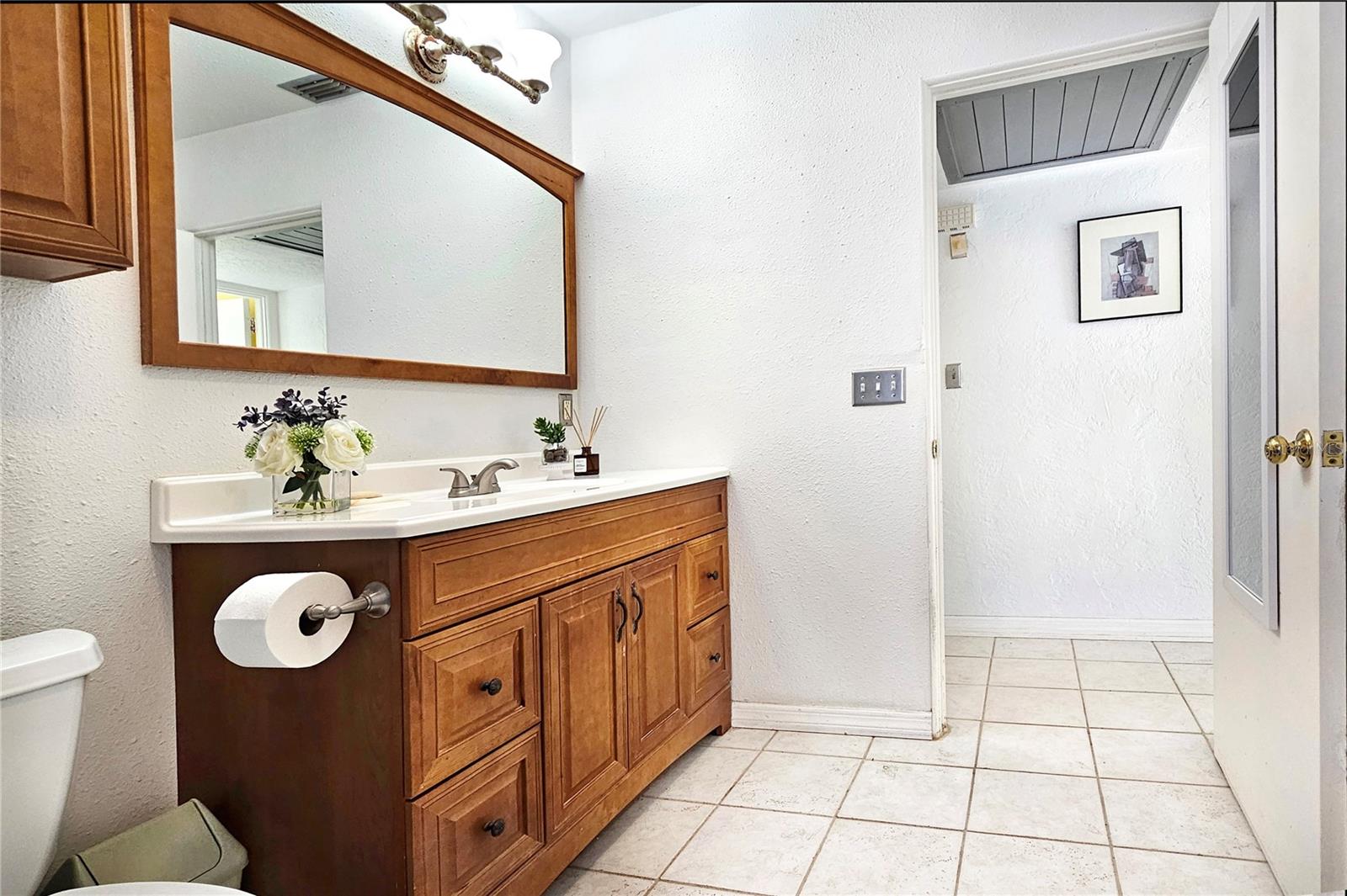 Image 20 of 34 For 655 42nd Avenue N