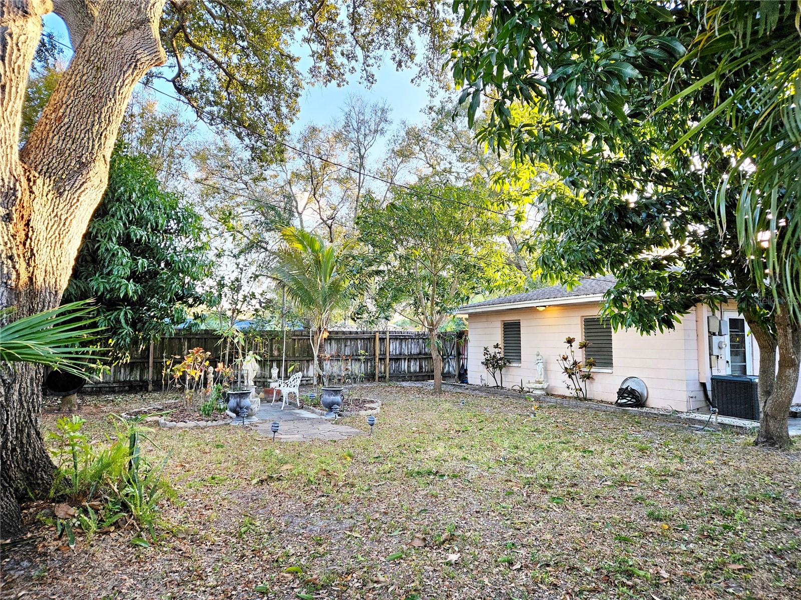 Image 4 of 34 For 655 42nd Avenue N