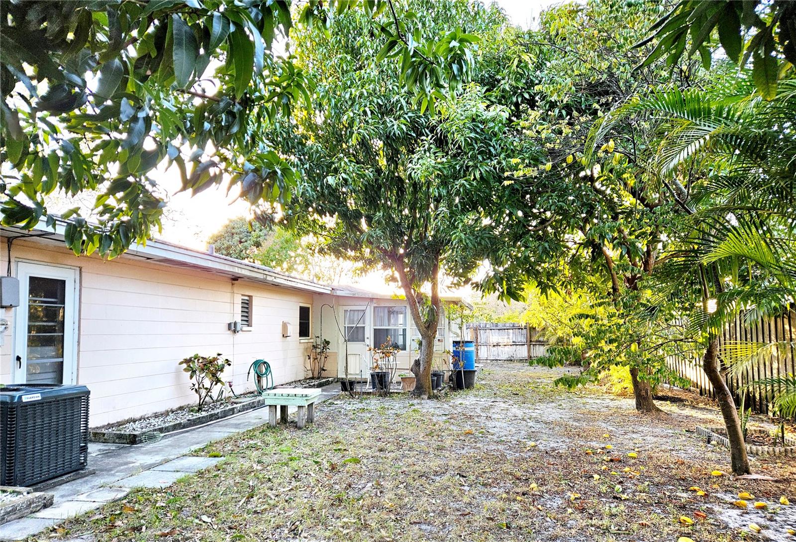 Image 5 of 34 For 655 42nd Avenue N