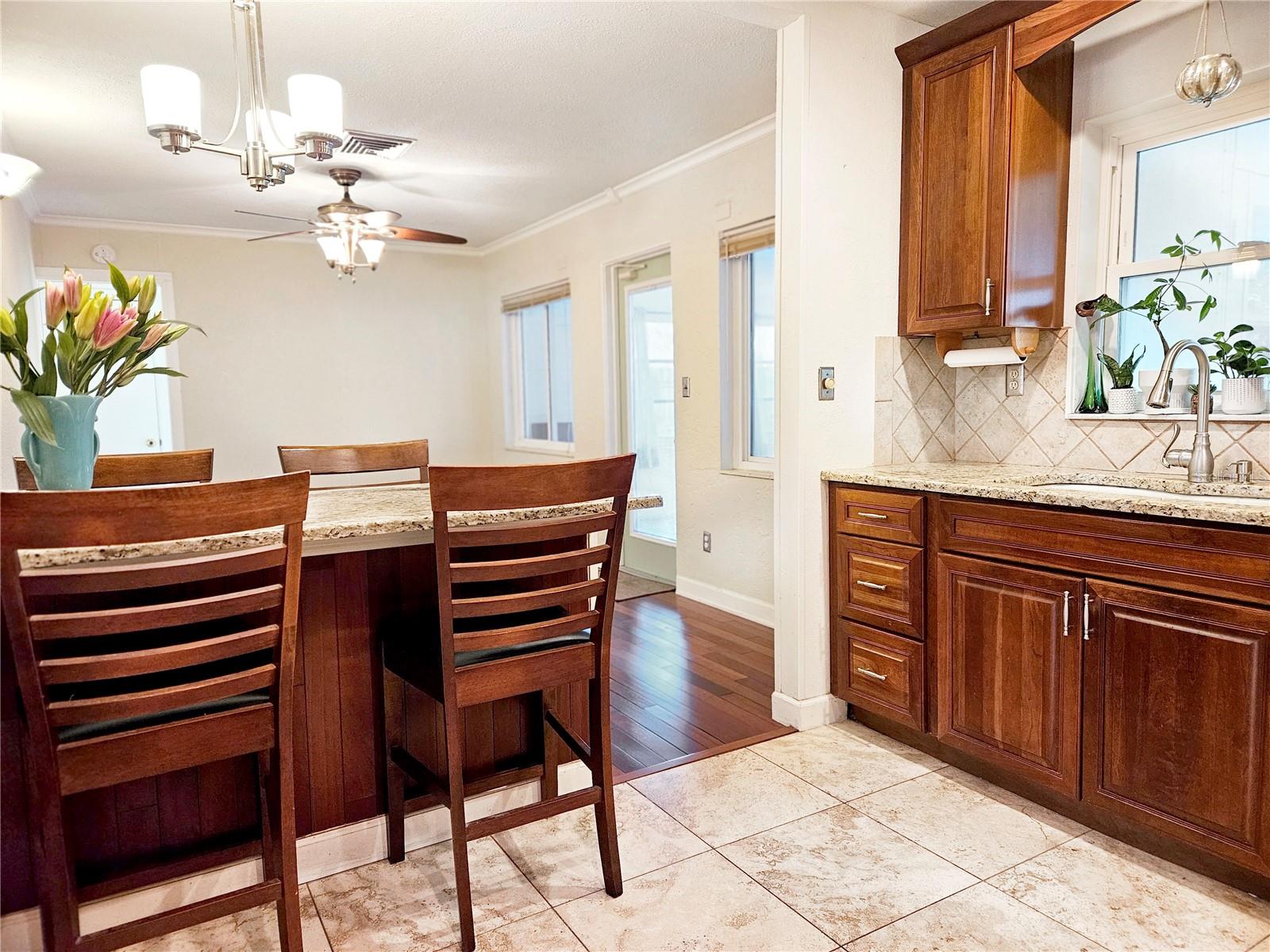 Image 9 of 34 For 655 42nd Avenue N