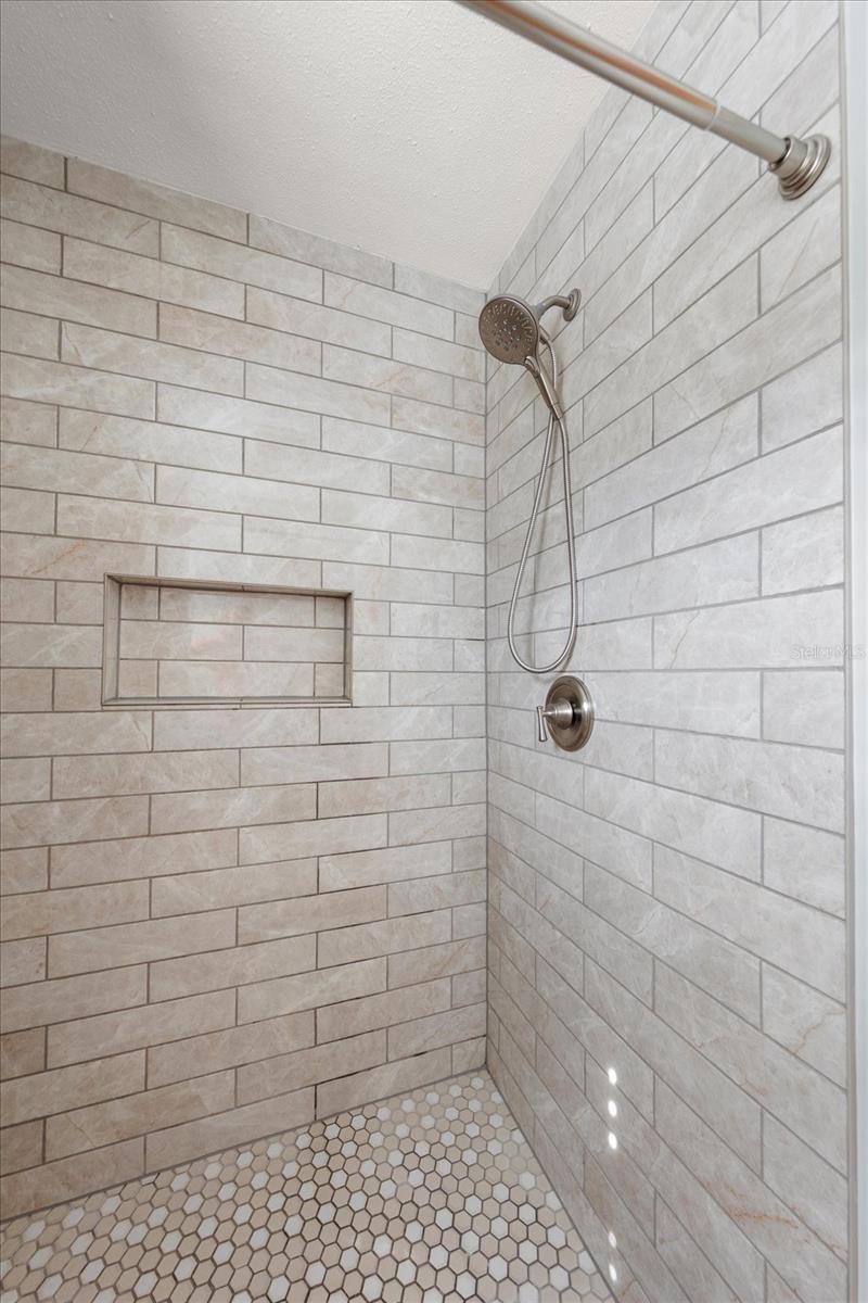 Image 30 of 70 For 7133 Augusta Boulevard