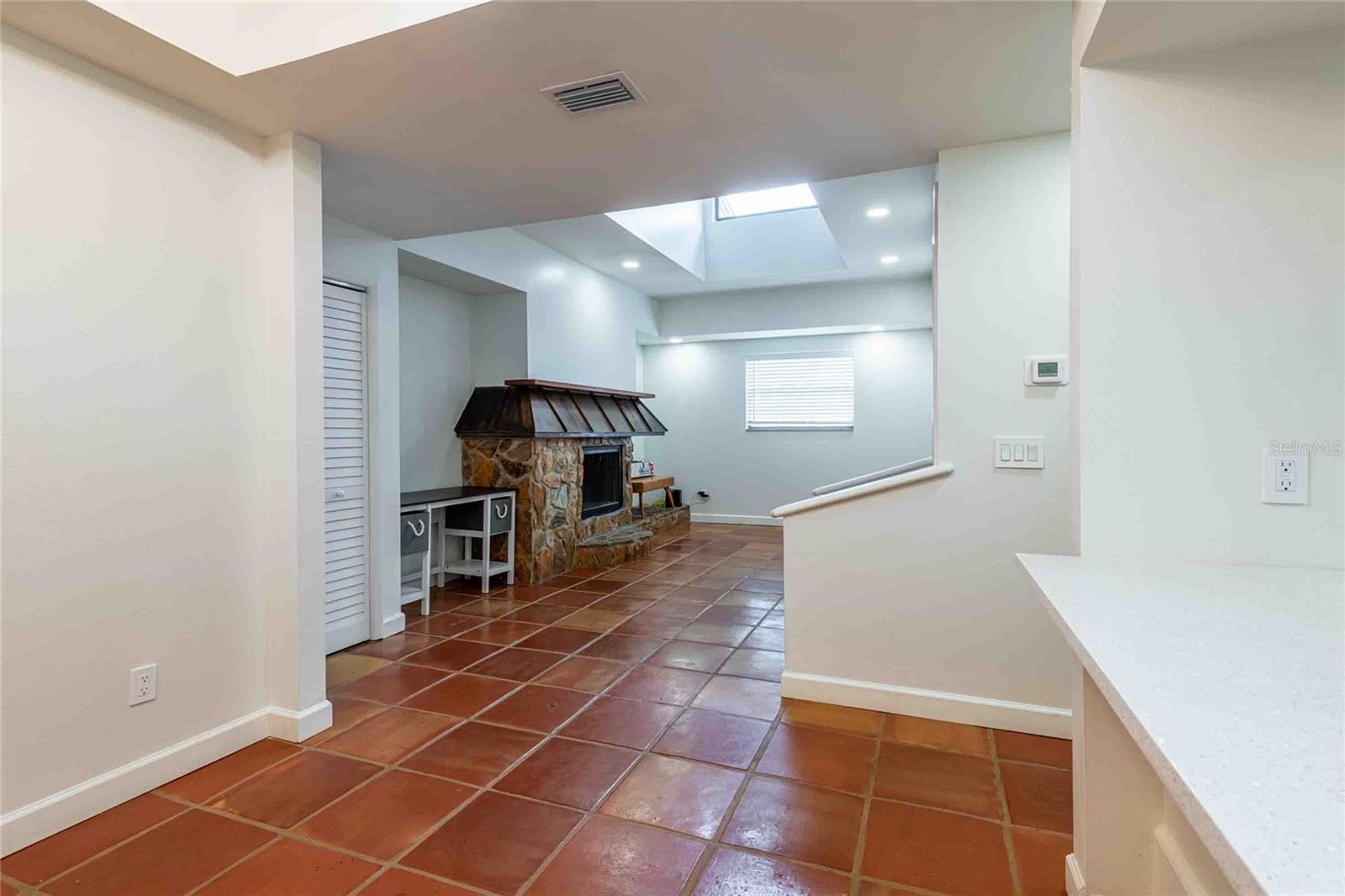 Image 12 of 20 For 4405 Fair Oaks Avenue 8