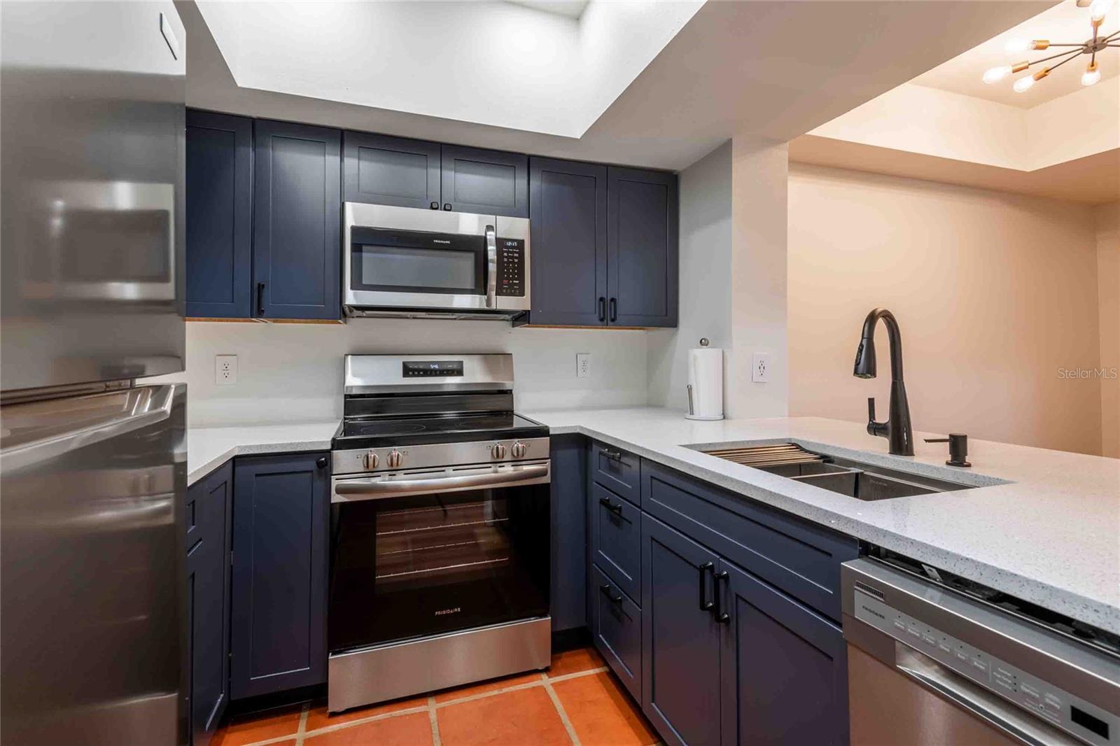 Image 17 of 20 For 4405 Fair Oaks Avenue 8