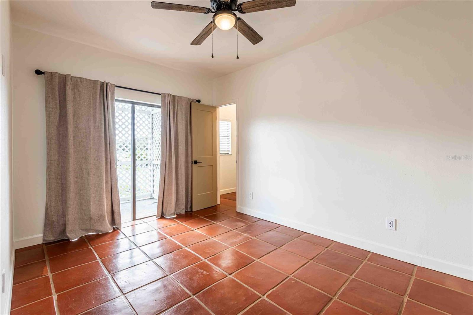 Image 18 of 20 For 4405 Fair Oaks Avenue 8