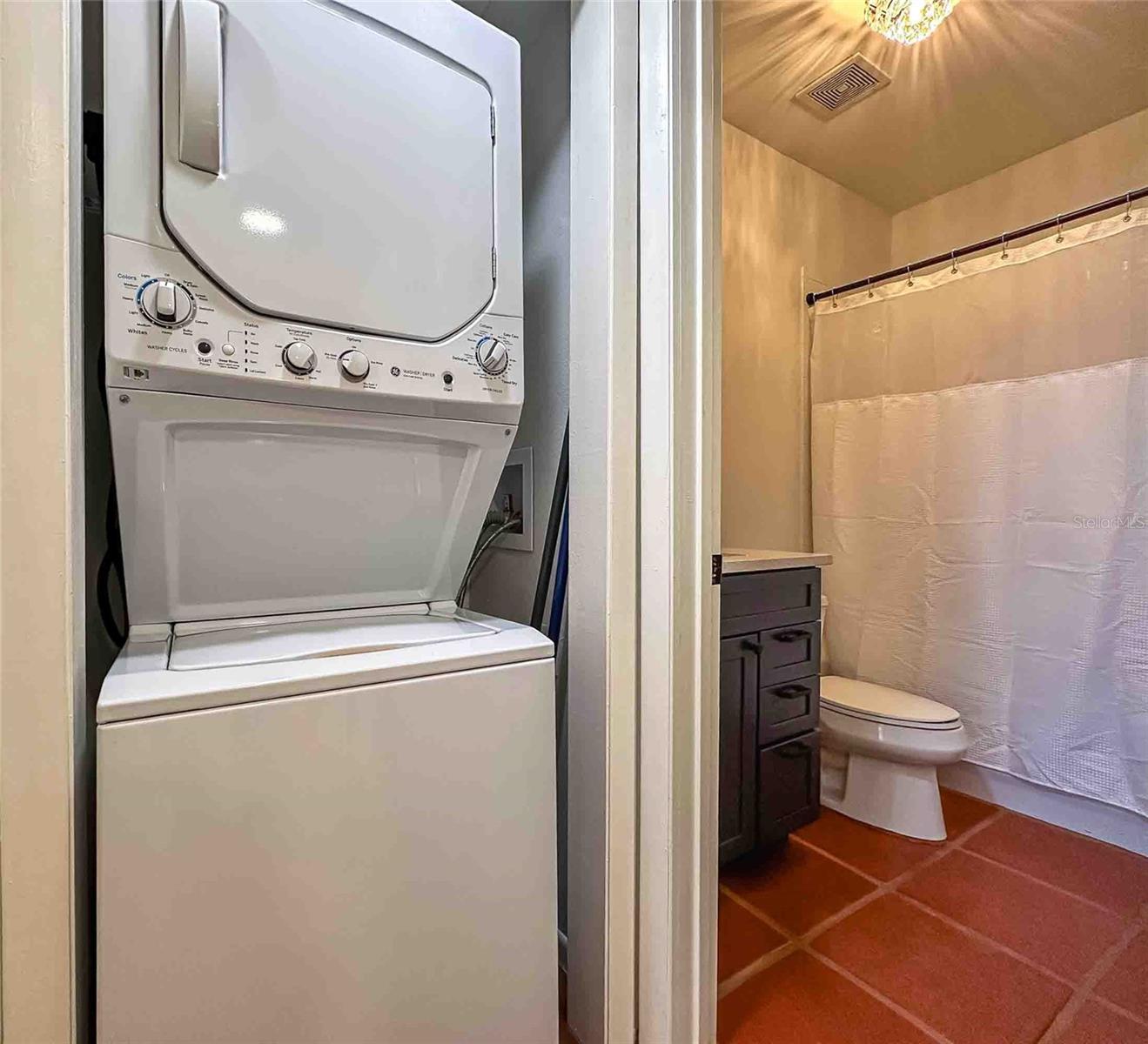 Image 4 of 20 For 4405 Fair Oaks Avenue 8