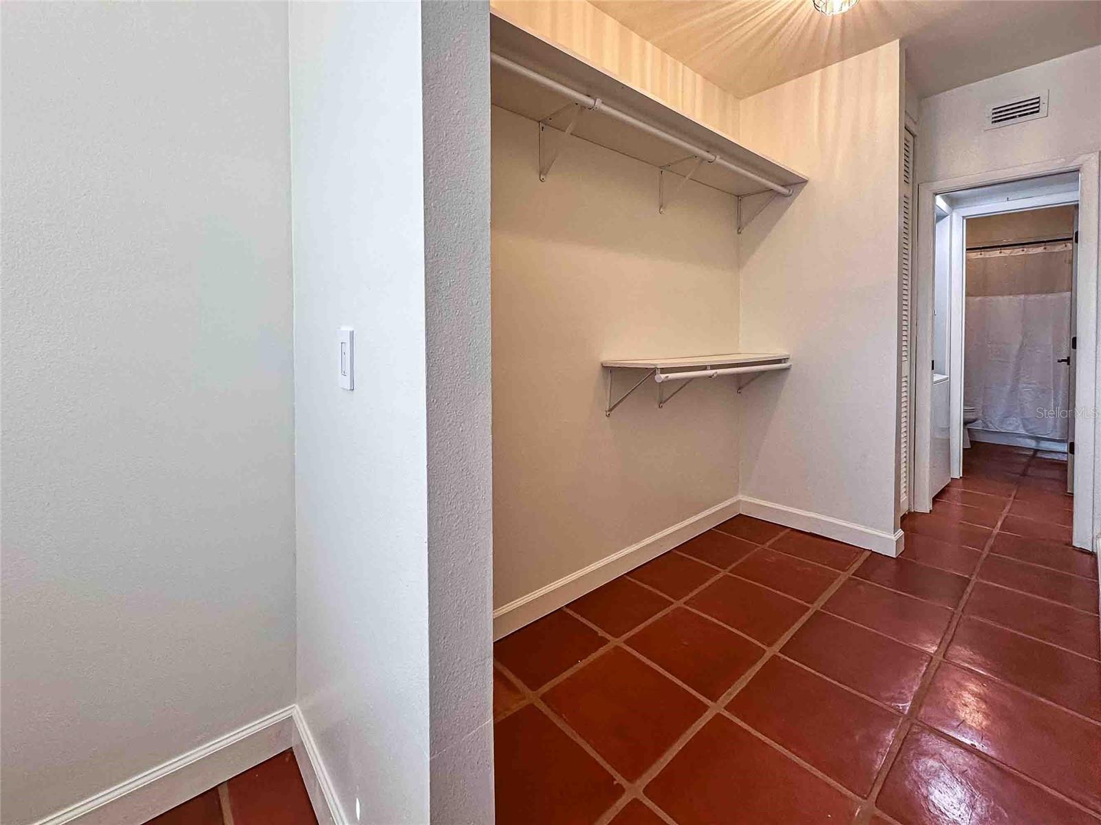 Image 8 of 20 For 4405 Fair Oaks Avenue 8