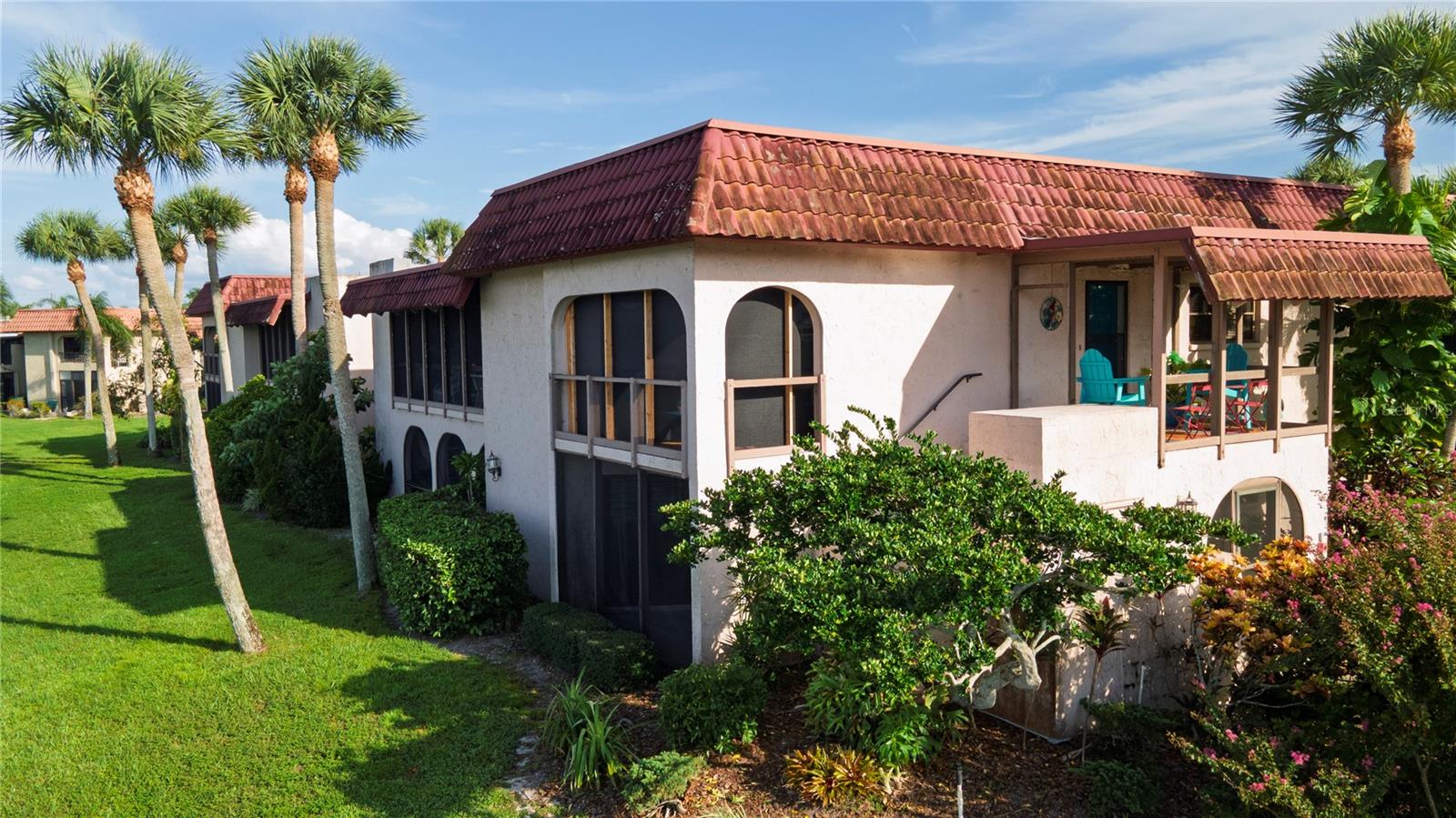 Image 3 of 17 For 1007 Bayshore Boulevard 107