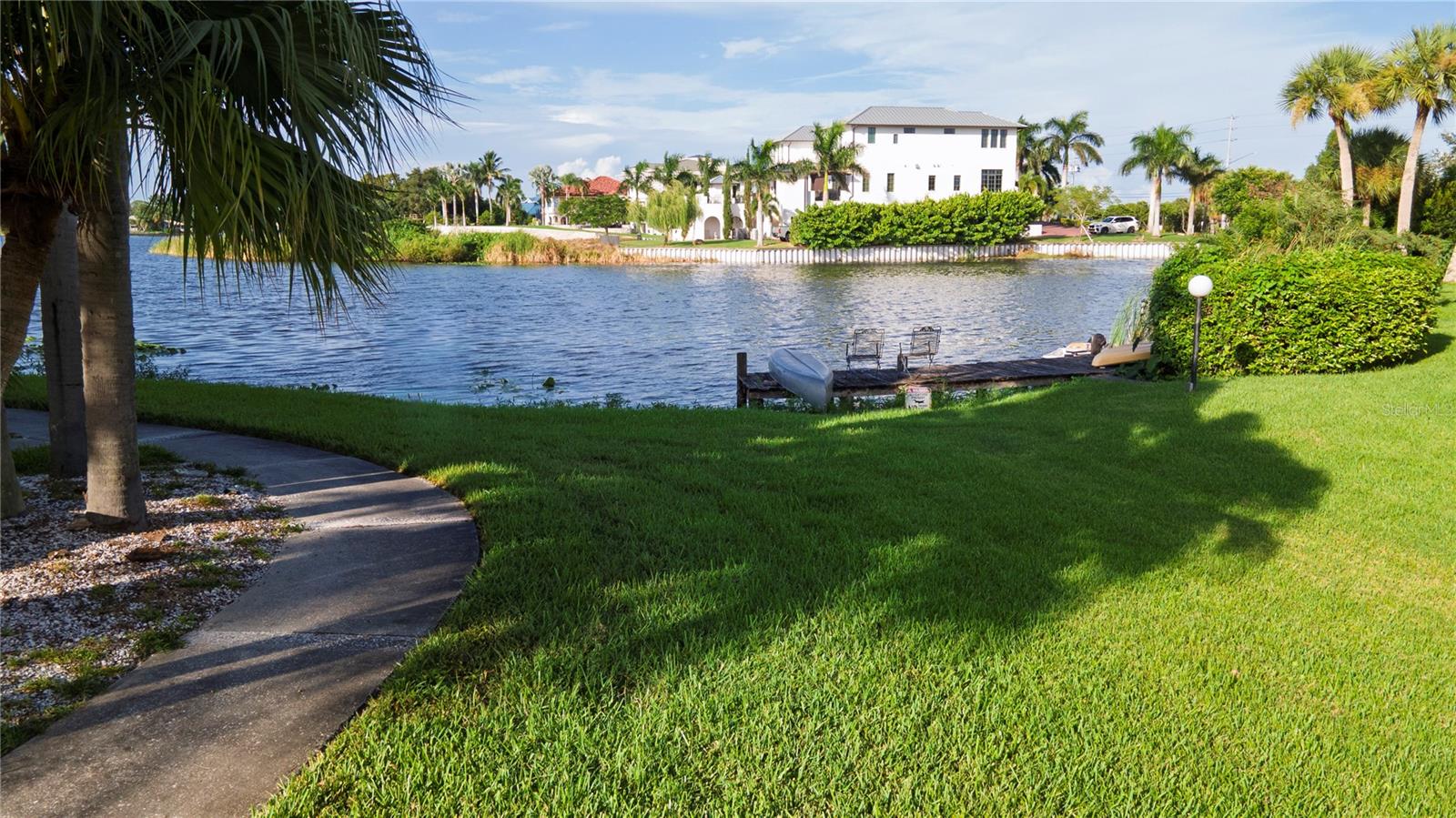 Image 6 of 17 For 1007 Bayshore Boulevard 107