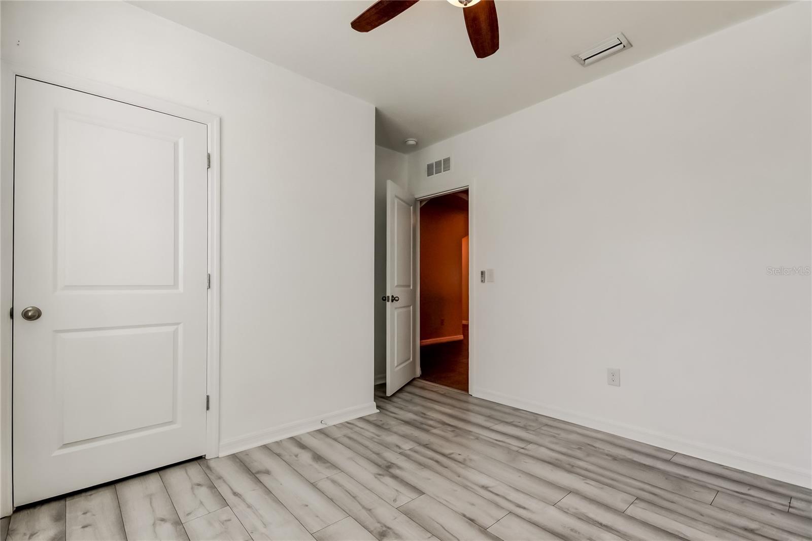 Image 15 of 64 For 11847 Myrtle Rock Drive