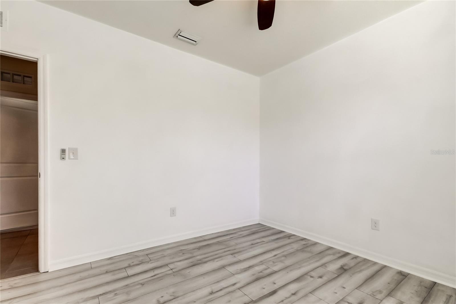 Image 16 of 64 For 11847 Myrtle Rock Drive