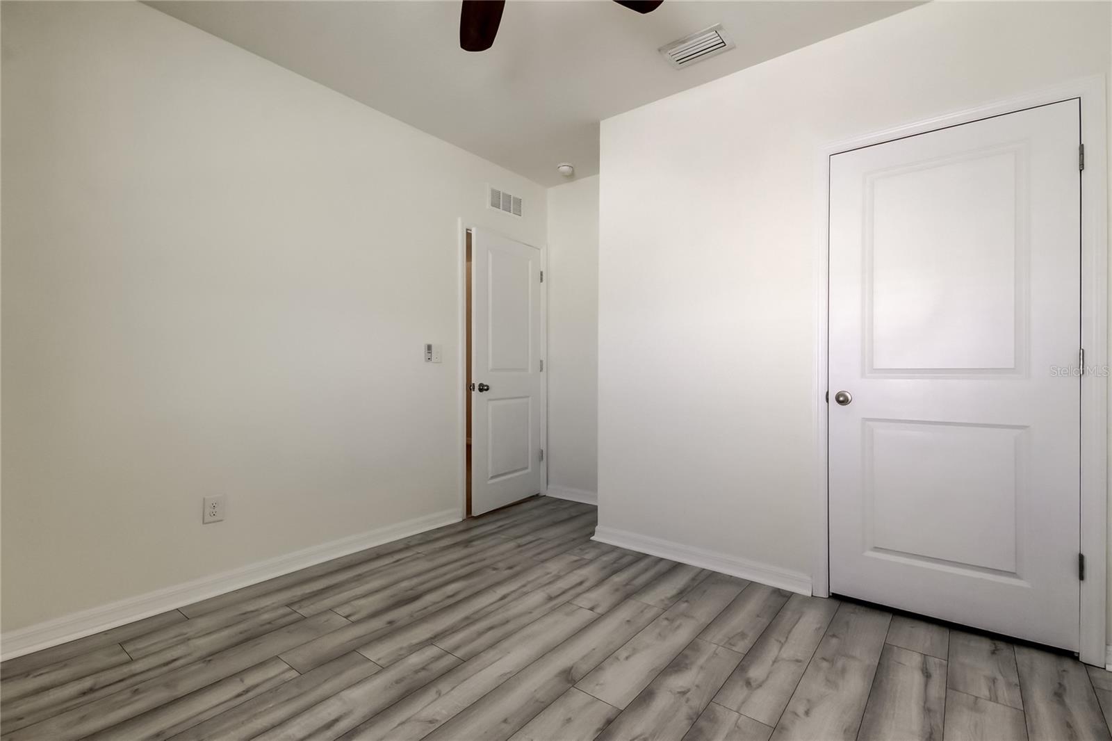 Image 21 of 64 For 11847 Myrtle Rock Drive