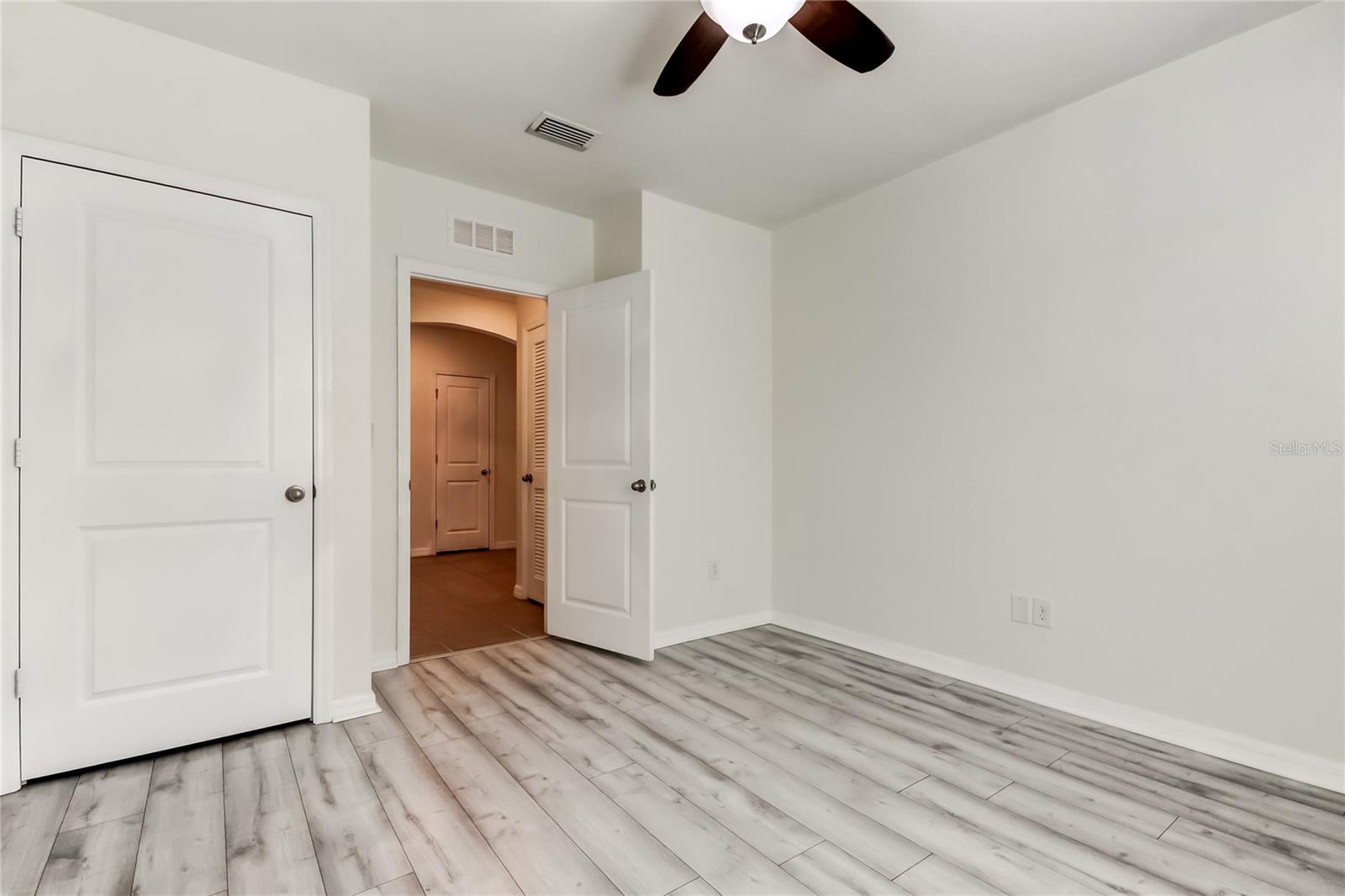 Image 26 of 64 For 11847 Myrtle Rock Drive