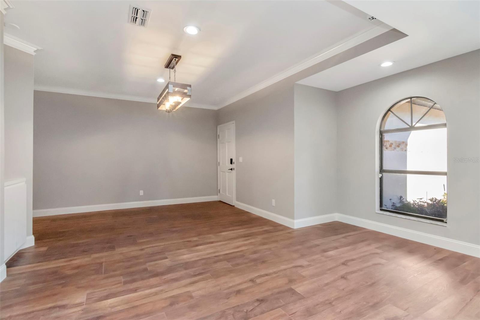 Image 10 of 69 For 18306 Pleasant Ridge Place