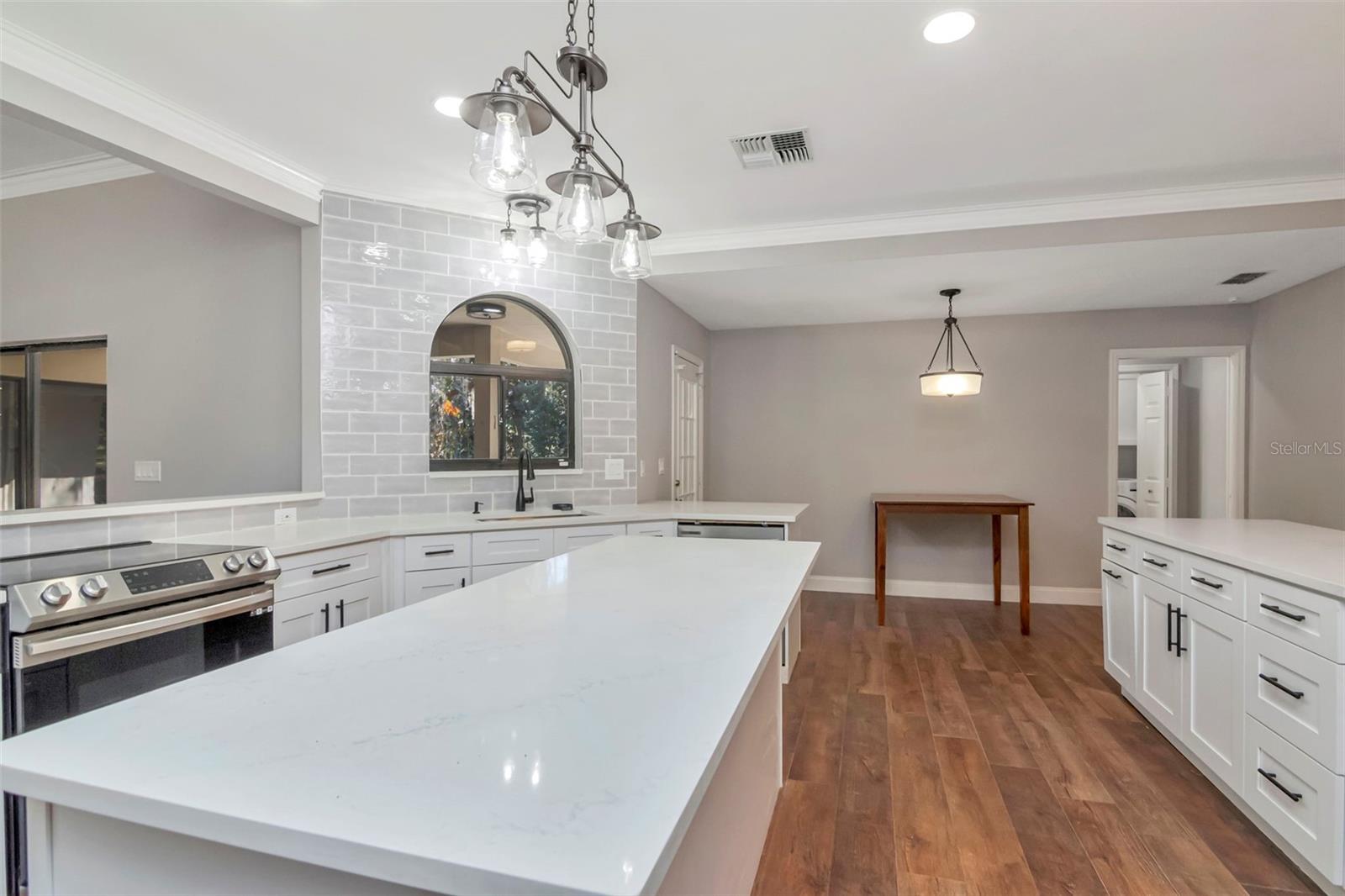 Image 23 of 69 For 18306 Pleasant Ridge Place