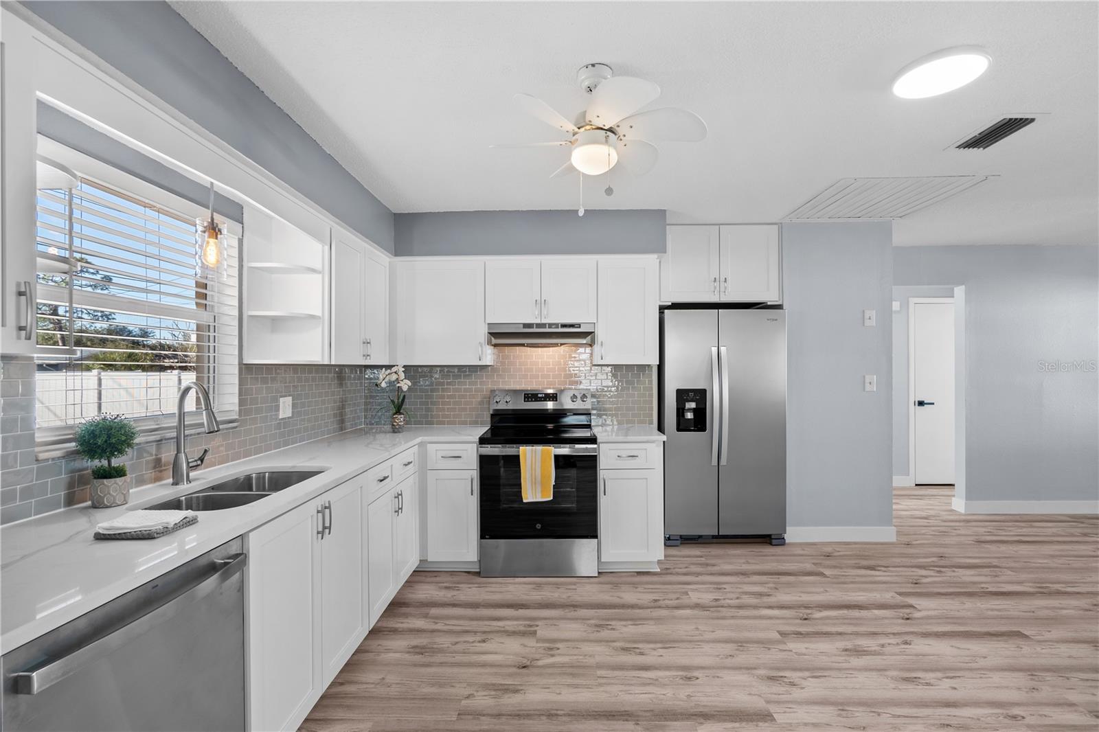 Image 19 of 25 For 734 91st Avenue N