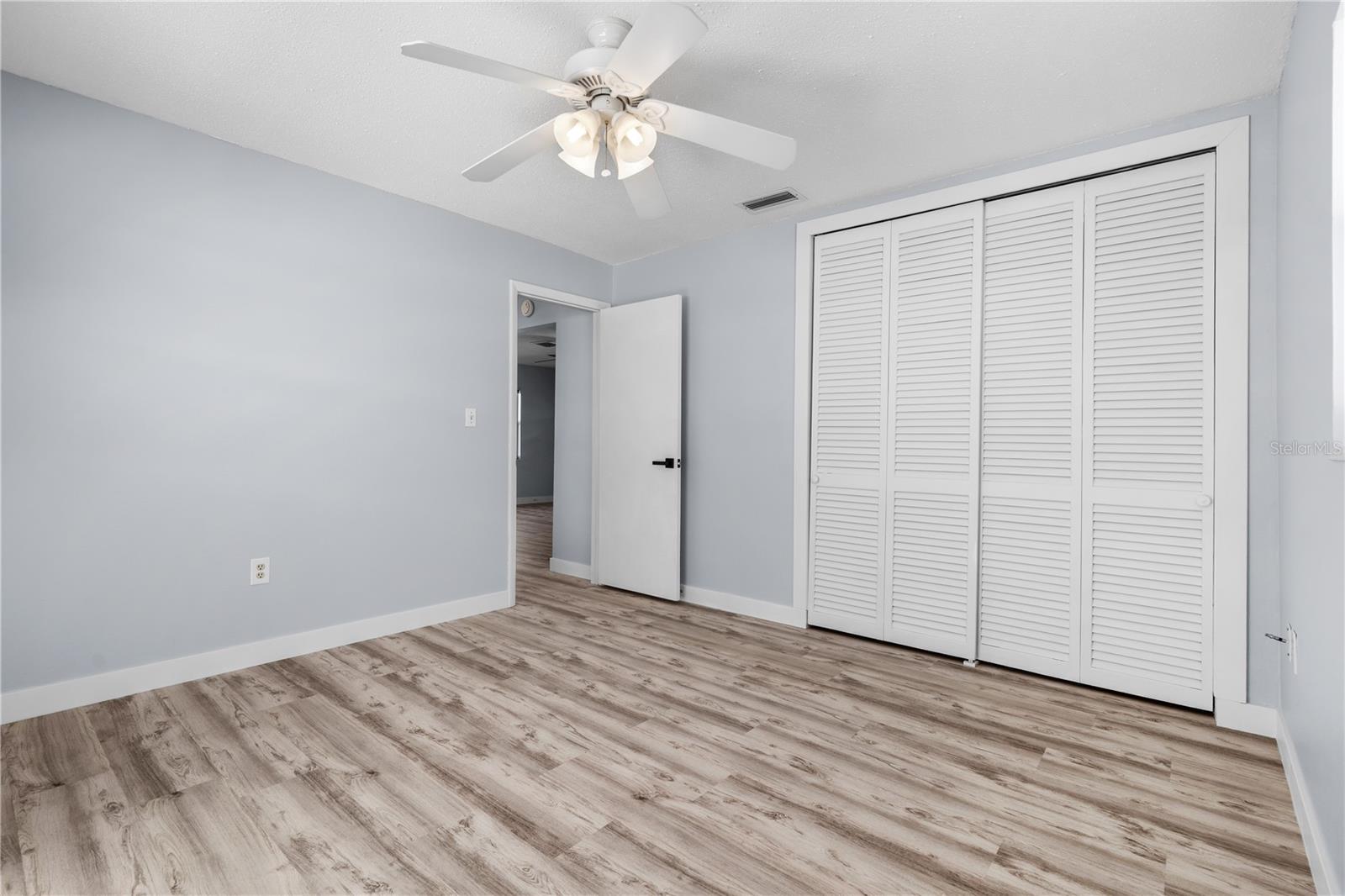 Image 8 of 25 For 734 91st Avenue N