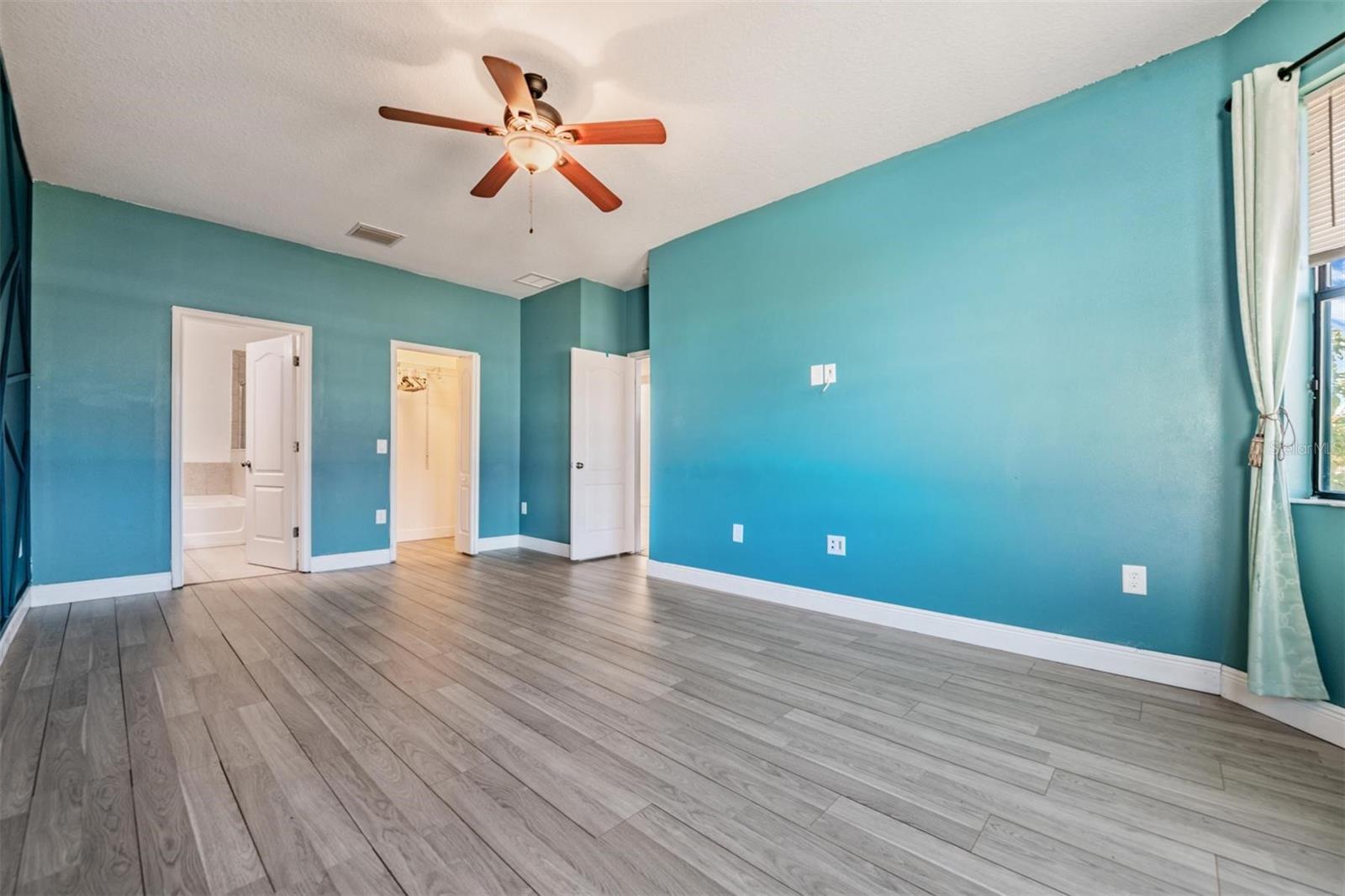 Listing photo id 13 for Address Not Provided