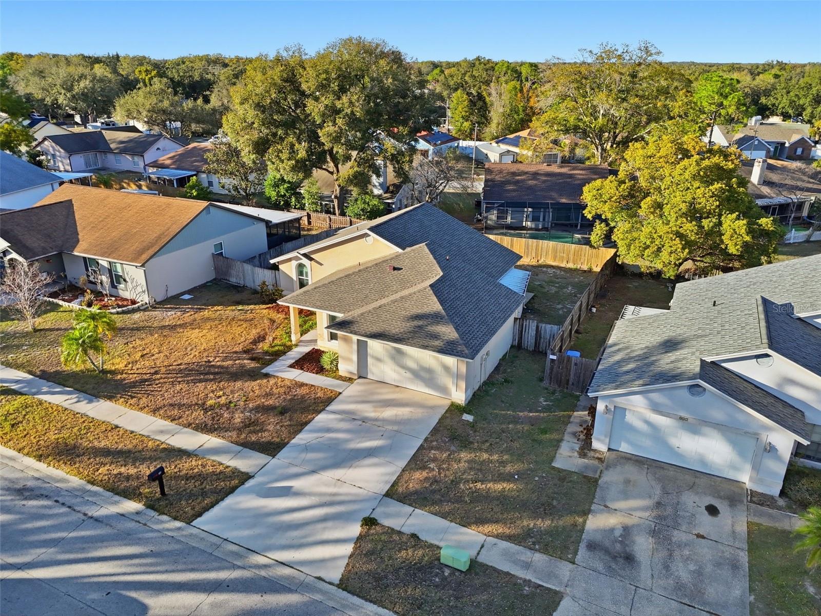 Image 35 of 41 For 939 Sandywood Drive