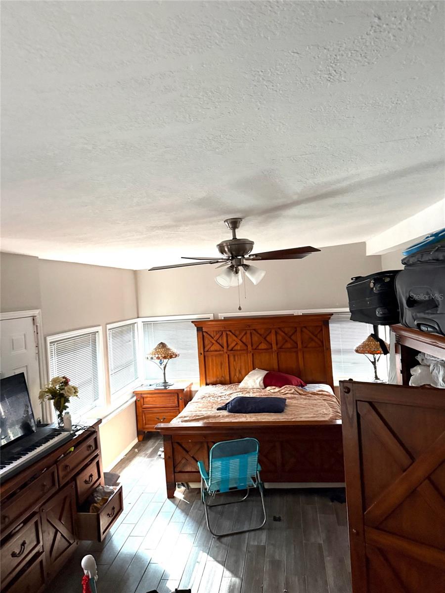 Image 17 of 18 For 1125 Avenue L