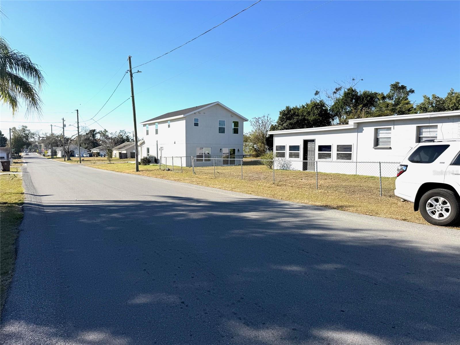 Image 3 of 18 For 1125 Avenue L