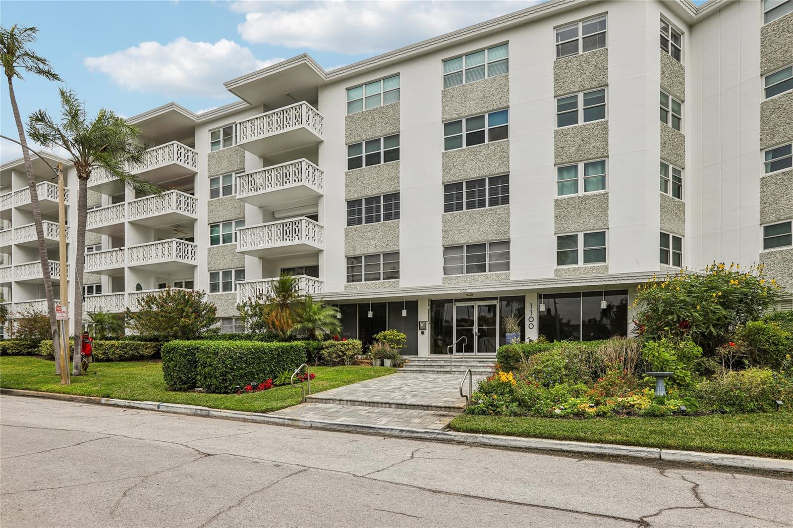 Details for 1100 Shore Drive Ne 304, ST PETERSBURG, FL 33701