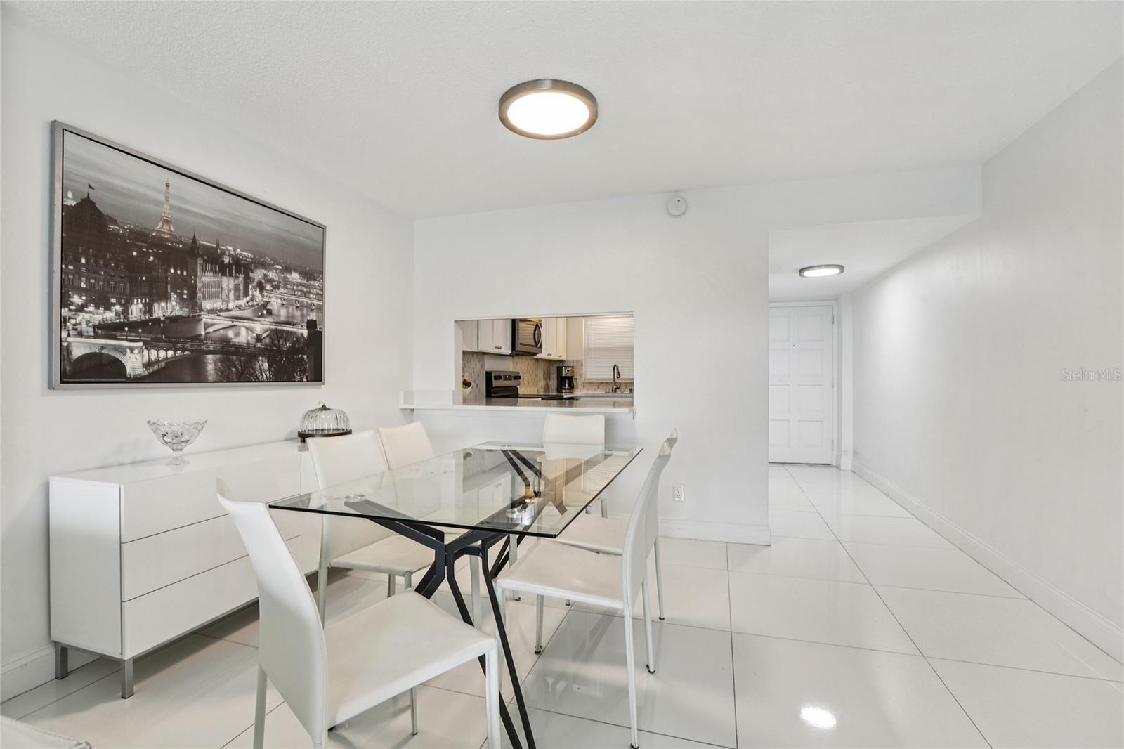 Image 10 of 16 For 1100 Shore Drive Ne 304