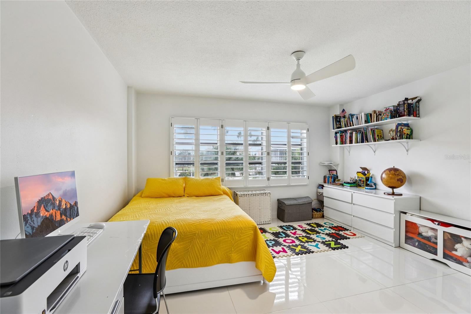 Image 15 of 16 For 1100 Shore Drive Ne 304