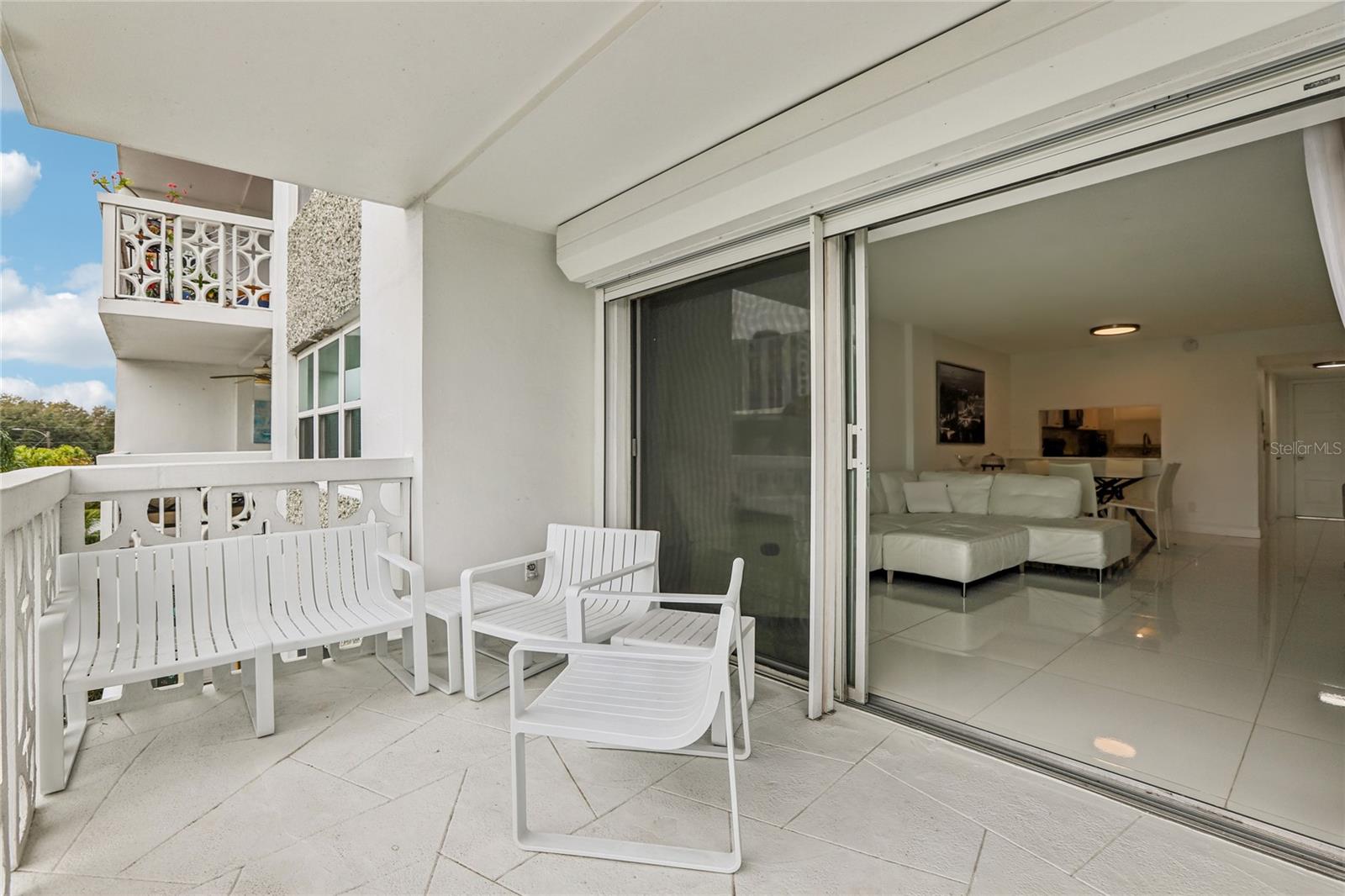 Image 5 of 16 For 1100 Shore Drive Ne 304