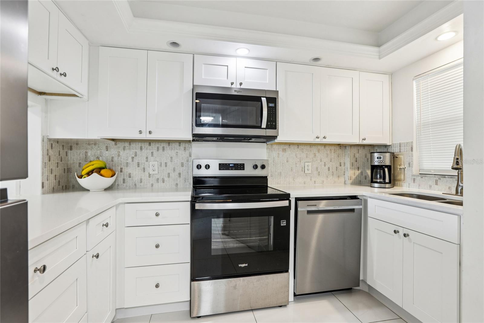 Image 7 of 16 For 1100 Shore Drive Ne 304