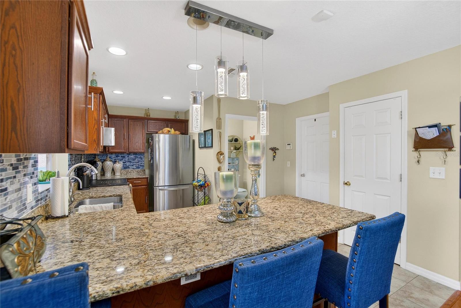 Image 11 of 39 For 209 Sawtooth Drive