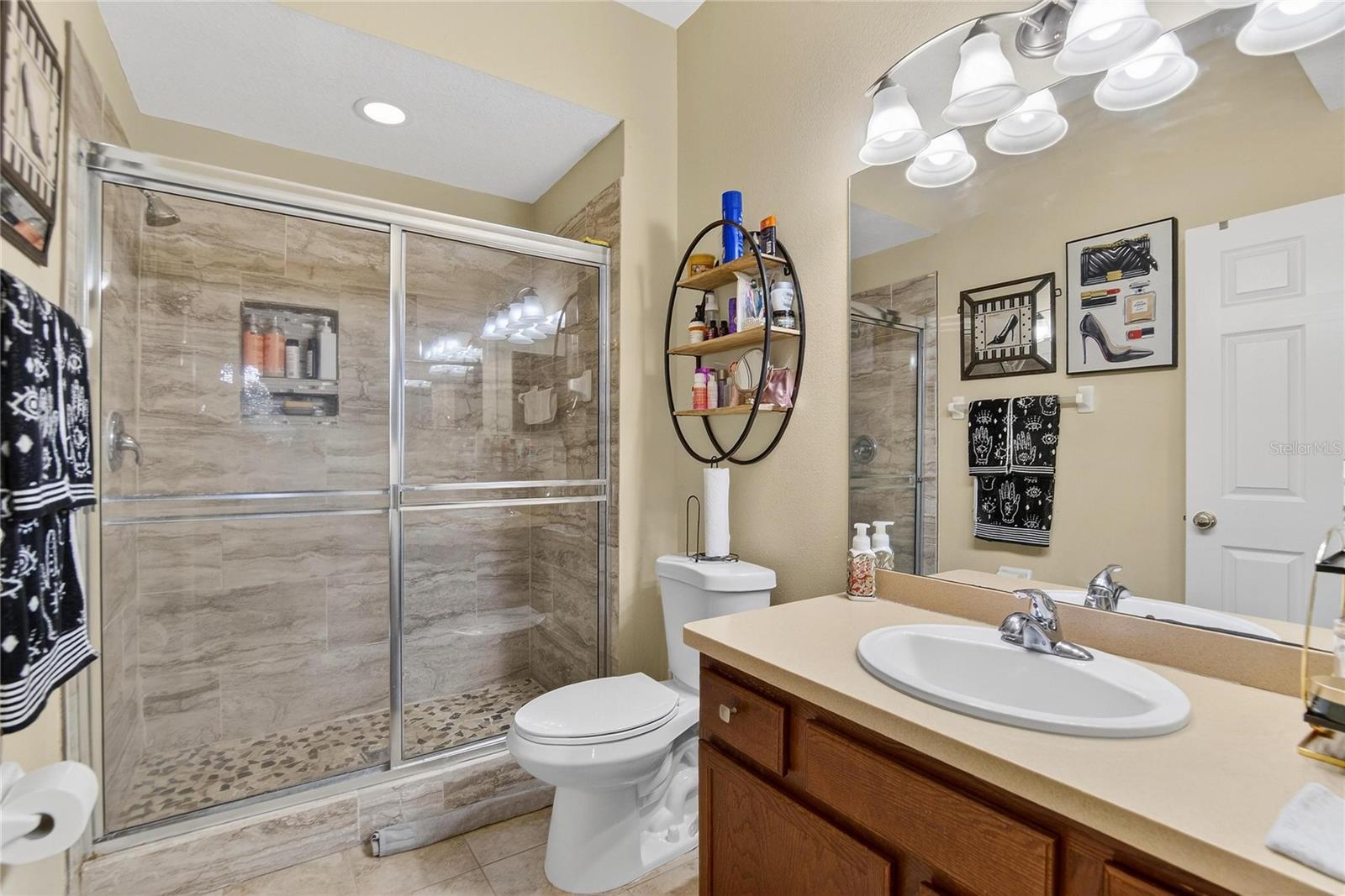 Image 23 of 39 For 209 Sawtooth Drive