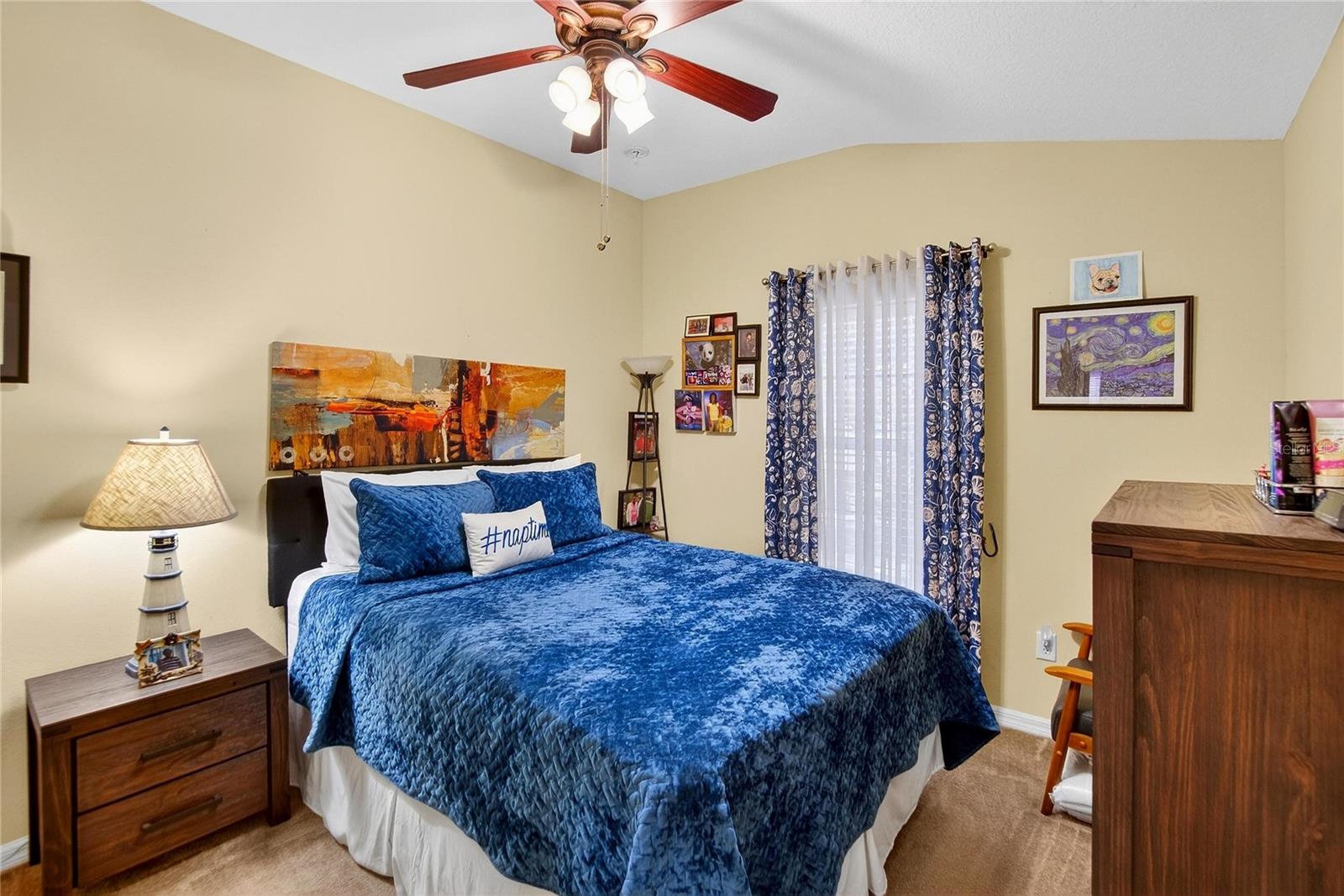 Image 29 of 39 For 209 Sawtooth Drive