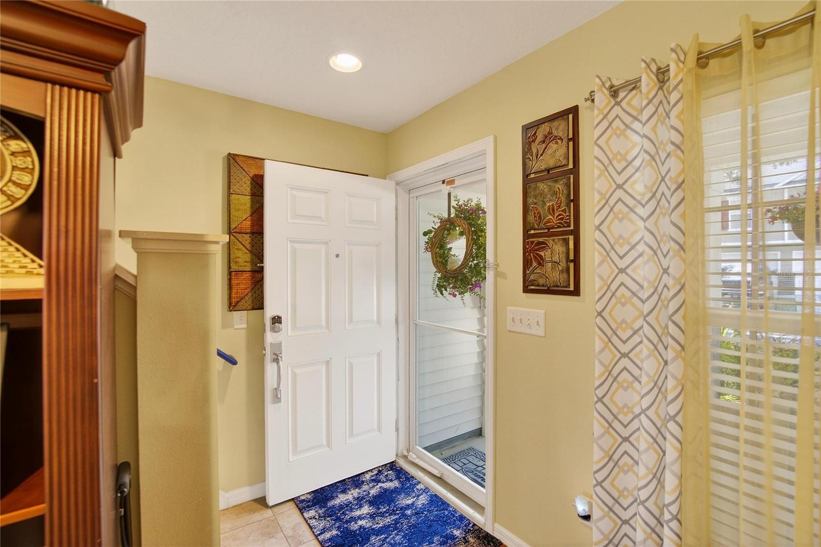 Image 5 of 39 For 209 Sawtooth Drive