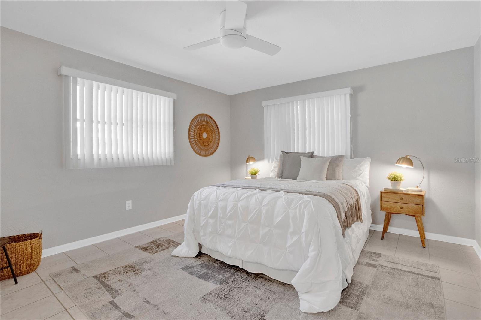 Image 11 of 21 For 2481 12th Avenue Sw