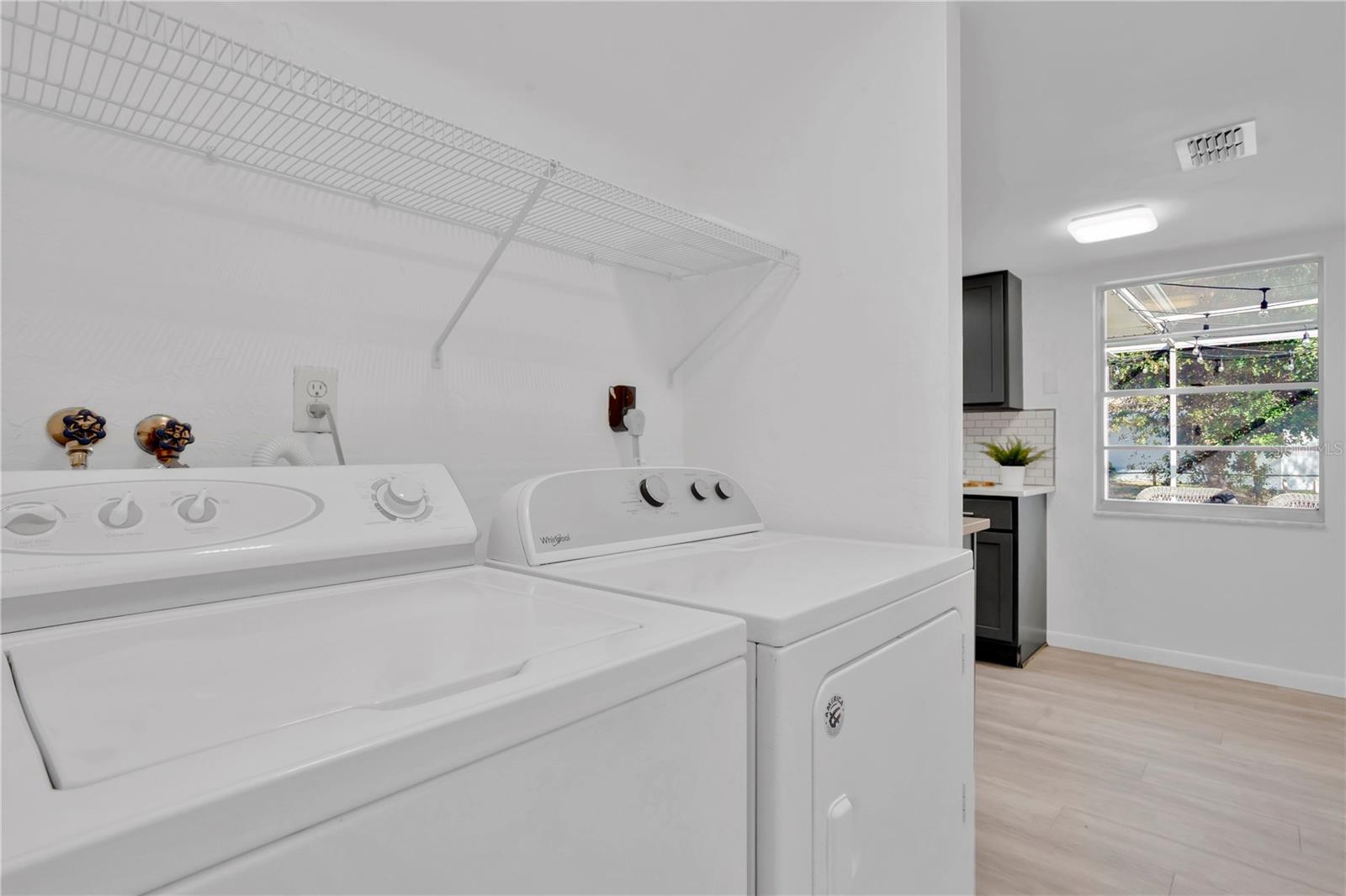 Image 16 of 21 For 2481 12th Avenue Sw