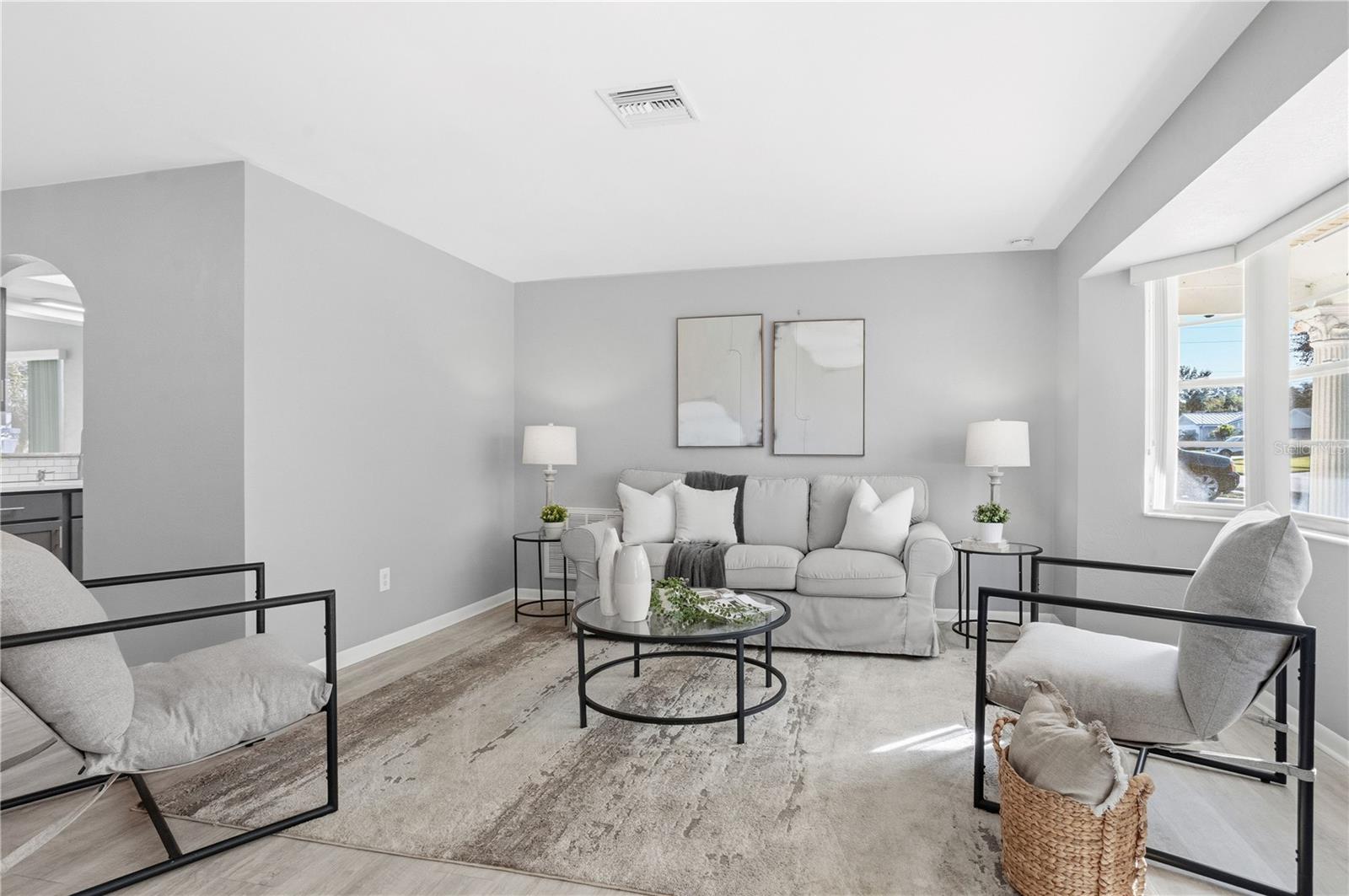 Image 3 of 21 For 2481 12th Avenue Sw