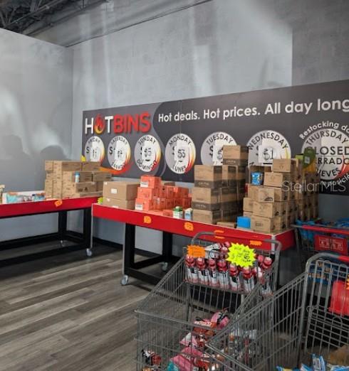 Image 7 of 7 For 1423 Brandon Boulevard