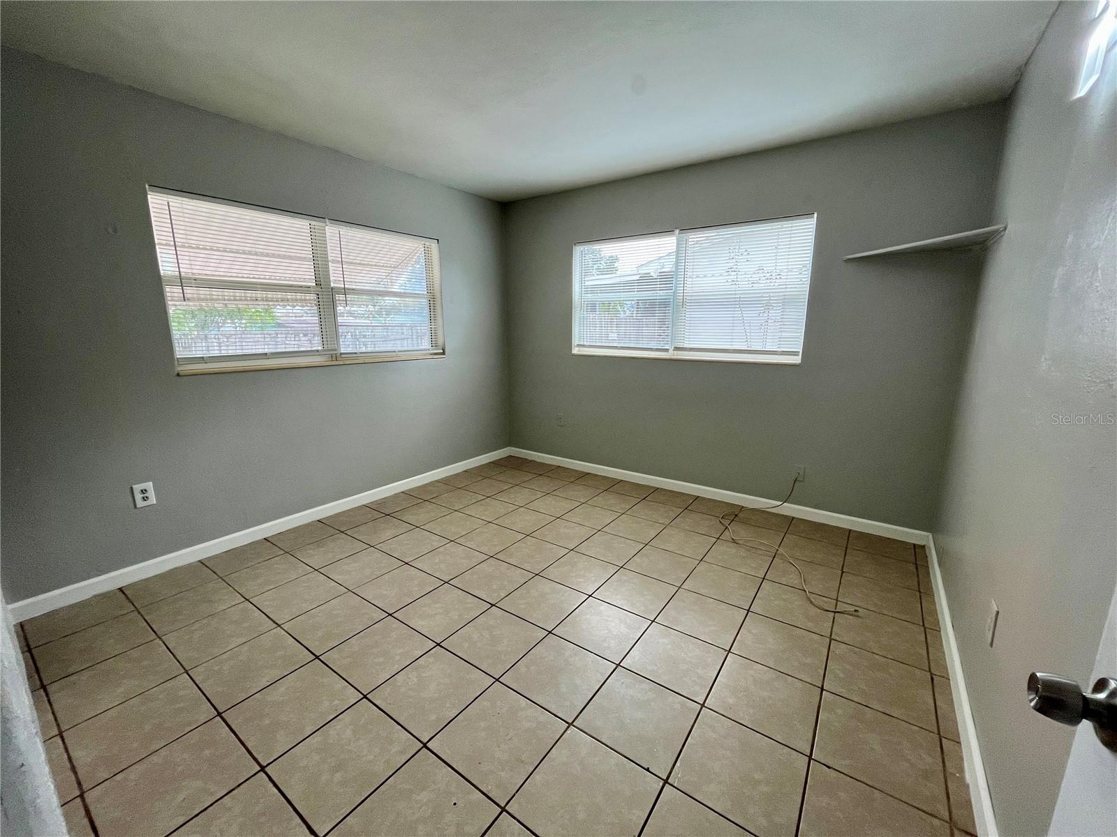 Image 11 of 16 For 10731 108th Street