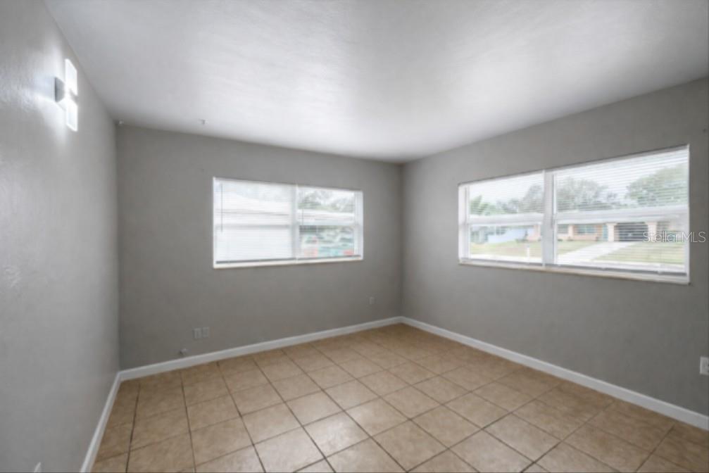 Image 9 of 16 For 10731 108th Street