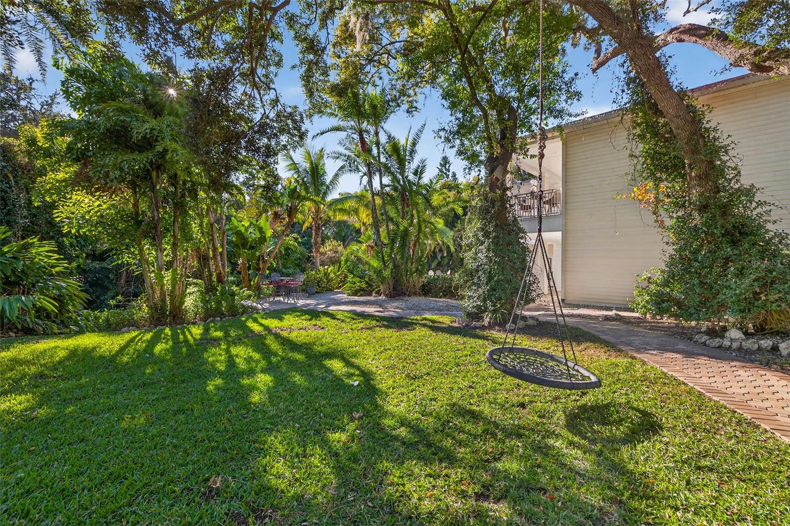 Image 42 of 50 For 1581 Alexander Road